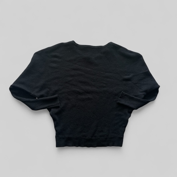 T Tahari Dolman Style Waffle Knit Cropped Length Sweater in Black sz XS - Picture 4 of 5